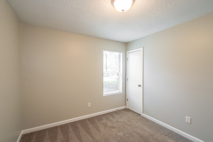 Building Photo - 3404 Nance Blvd
