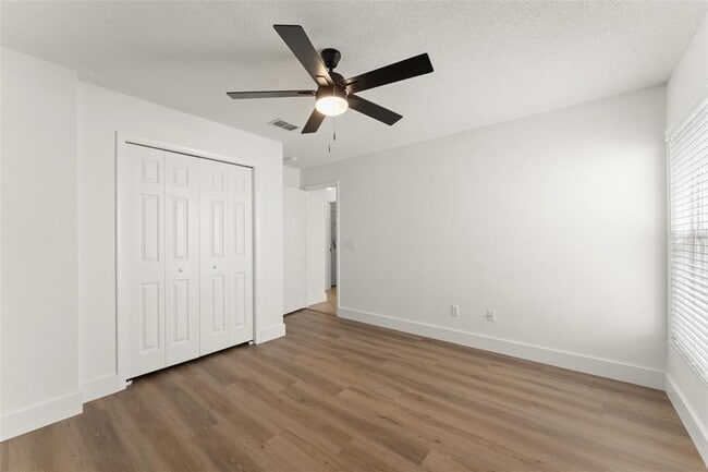 Building Photo - 13050 Prairie Meadows Dr