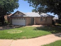 Building Photo - 5205 Pebblestone Dr