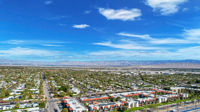 Building Photo - 2246 Paseo Roseta