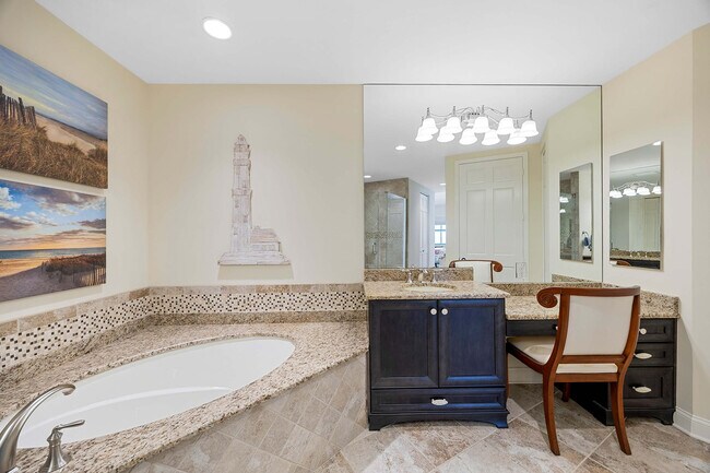 Building Photo - 930 Cape Marco Dr