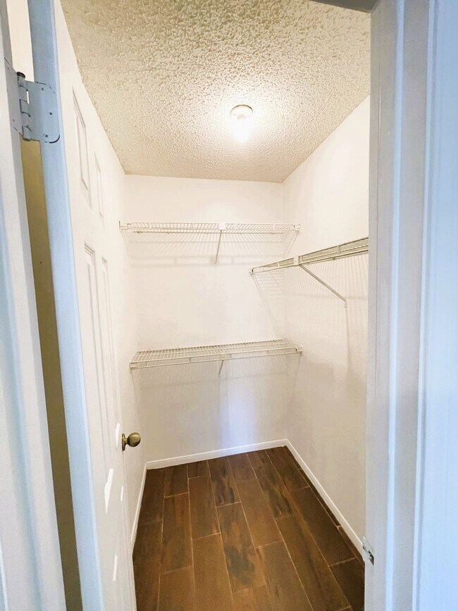 Building Photo - 2300 Old Spanish Trl