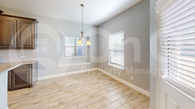 Building Photo - 4006 Whitetail Ln