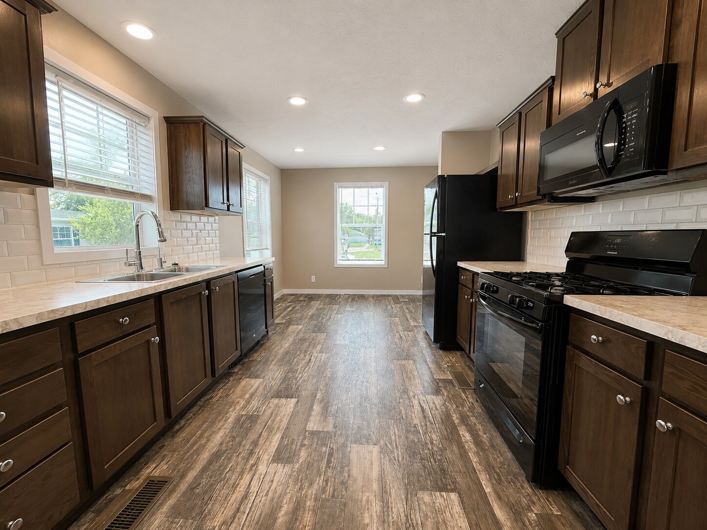 Building Photo - 12556 Margaret Ct