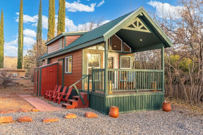 Building Photo - 2830 Red Rock Loop Rd
