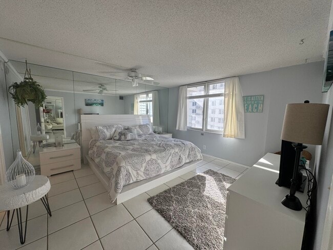 Building Photo - 3215 S Ocean Blvd