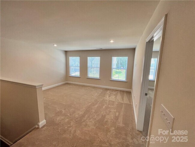 Building Photo - 11506 Oakhampton Way