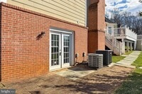 Building Photo - 1300 Pinstripe Ct