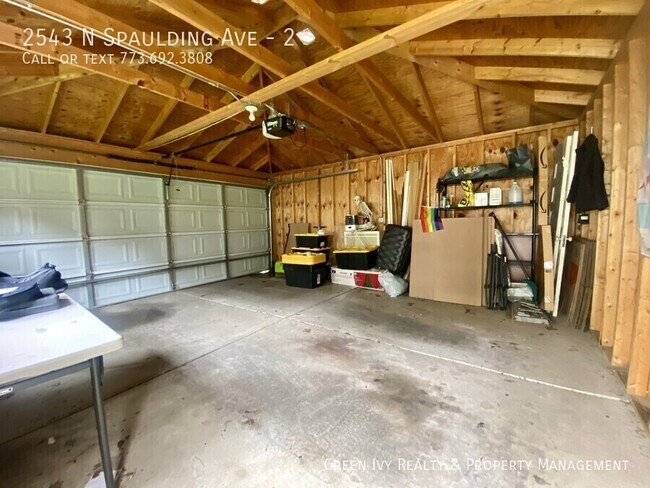 Building Photo - 2543 N Spaulding Ave