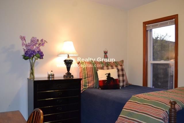 Building Photo - 10 Buckley Ave