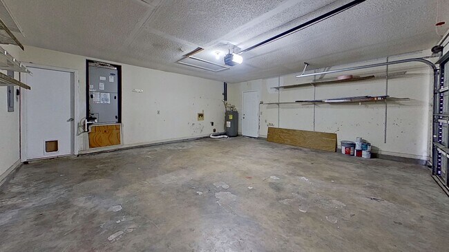 Building Photo - Spacious 4 Bedroom Home in Girvin!
