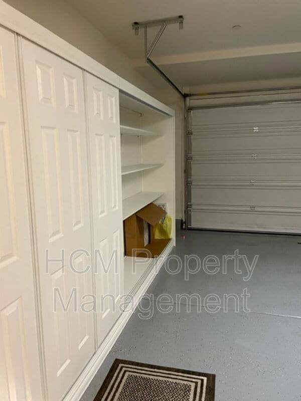 Building Photo - 59 Henson