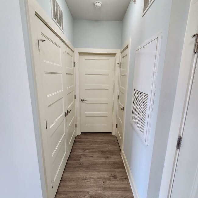 Building Photo - 2 Bedroom North Raleigh for rent