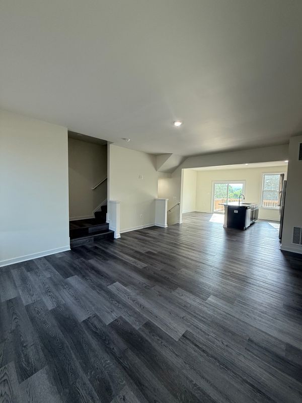 Building Photo - 28 Marineris Cir