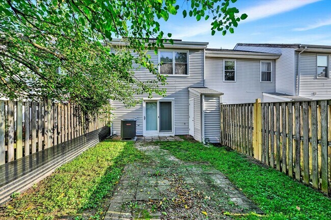 Building Photo - 13 Ute Ct
