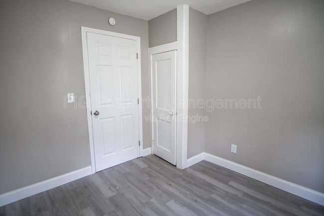 Building Photo - 5804 Old Rutledge Pike