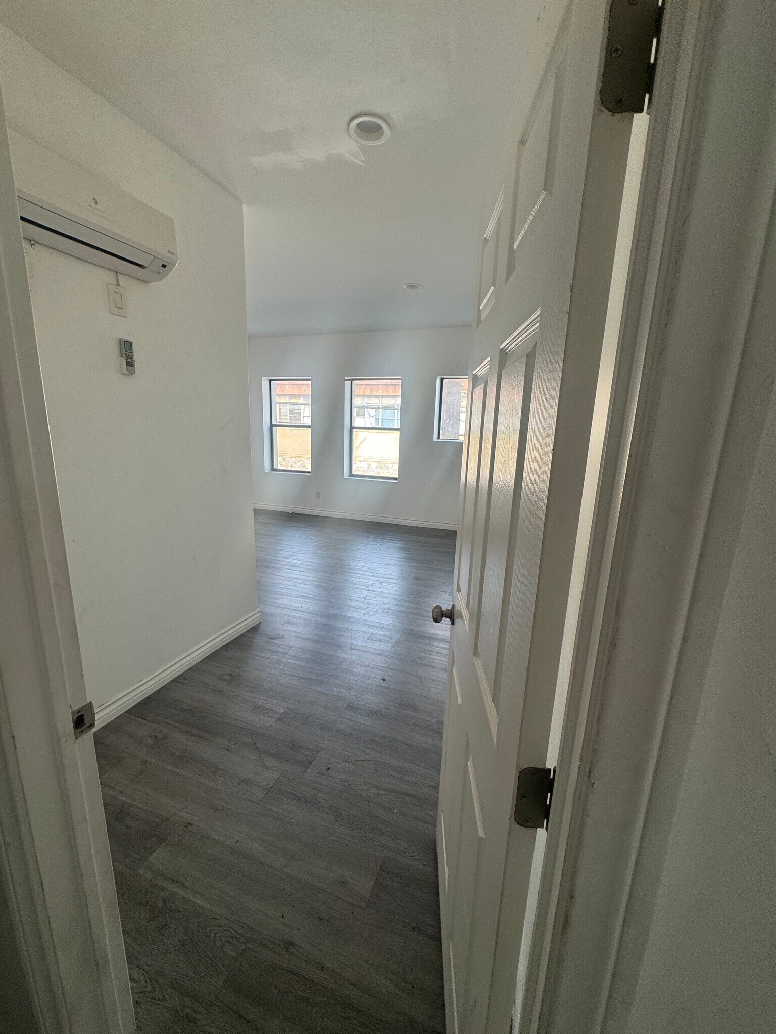 Building Photo - 4502 S Broadway