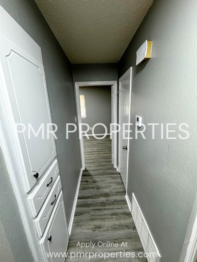 Building Photo - 3 Bed/2Bath House