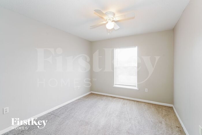Building Photo - 7831 Country Chase Ave