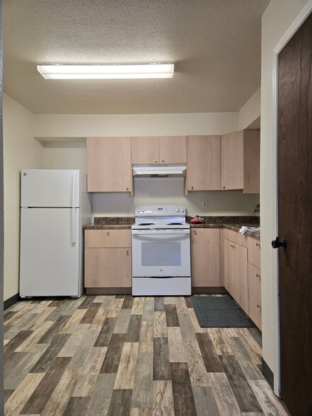 Building Photo - North Ridge