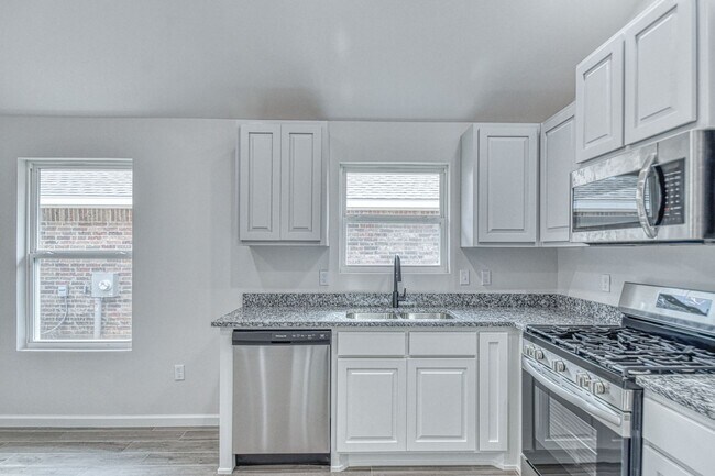 Building Photo - Brand New Construction in Varenna Landing!