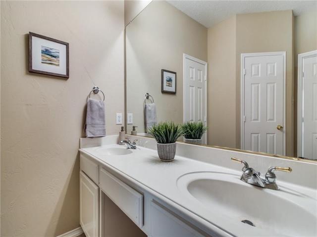 Building Photo - 7072 Chinquapin Dr