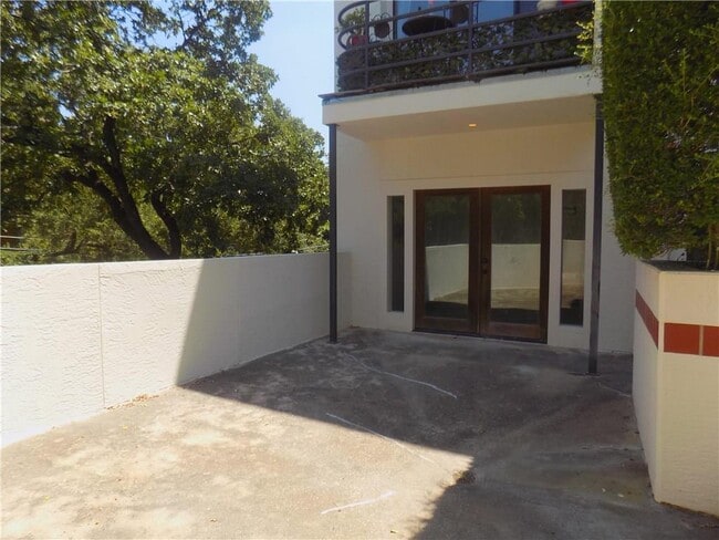 Building Photo - 2605 Enfield Rd