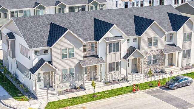 Building Photo - 7 S Moonlit Rd