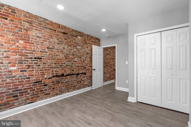 Building Photo - 1213 Washington Blvd