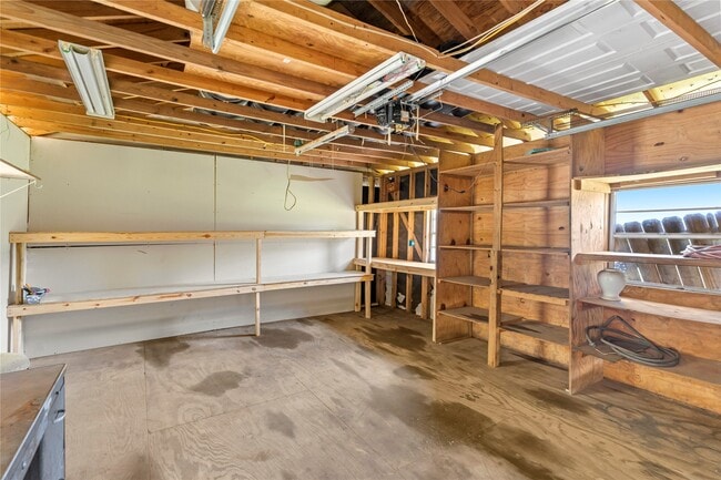 Building Photo - 10906 Keese Dr