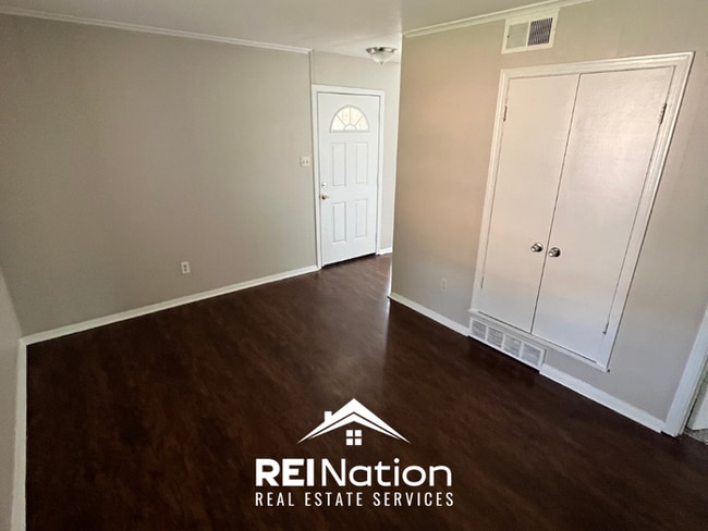 Building Photo - INCREDIBLE VALUE! 3BR/1.5BA Memphis Home | Brick Fireplace | Fenced Yard!