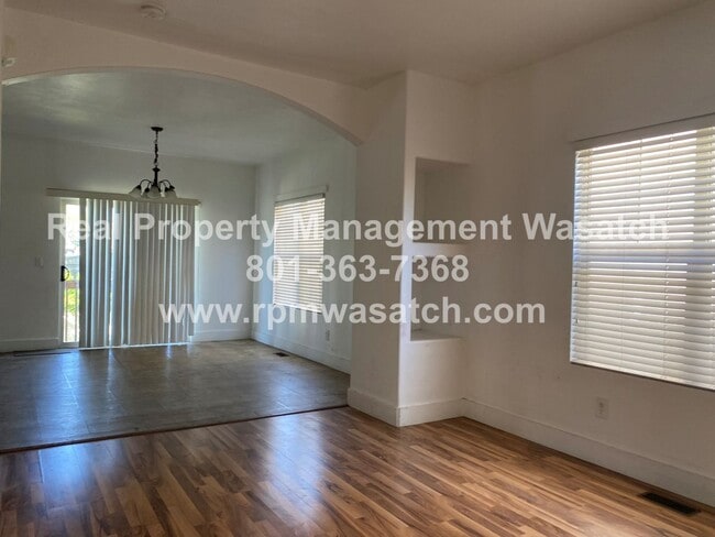 Building Photo - Great 4 bedroom 2 bath West Valley Home