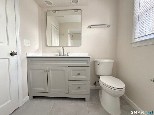 Building Photo - 194 High Ridge Ave