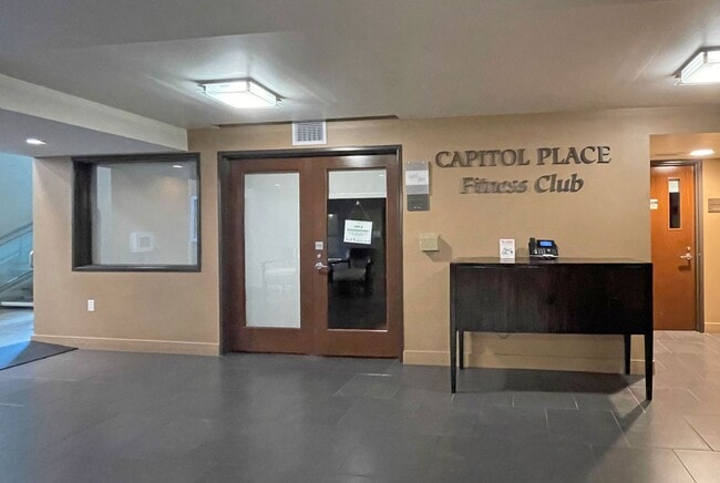 Building Photo - Capitol Place - High Floor!