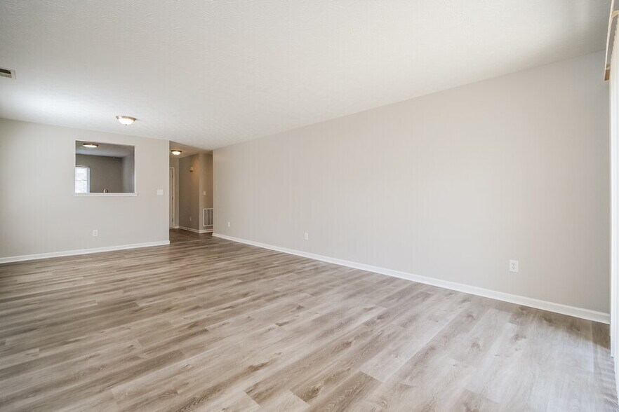 Building Photo - 5145 Sandwood Dr