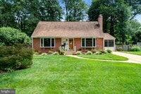 Building Photo - 5605 Eastbourne Dr
