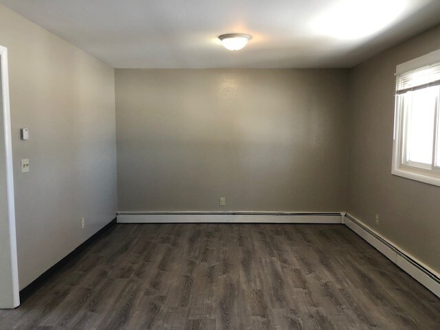 Building Photo - 1161 N Melrose St