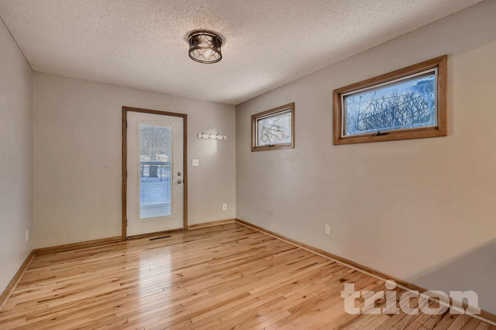 Building Photo - 6921 Russell Ave S