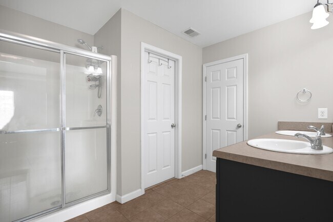 Building Photo - 1500 Seabiscuit Dr