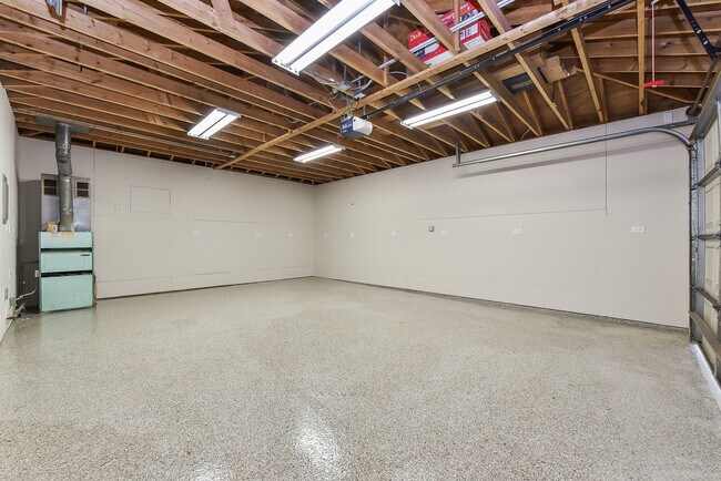 Building Photo - 5S480 Campbell Dr