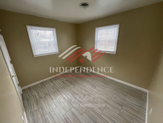 Building Photo - 4381 Marlowe St