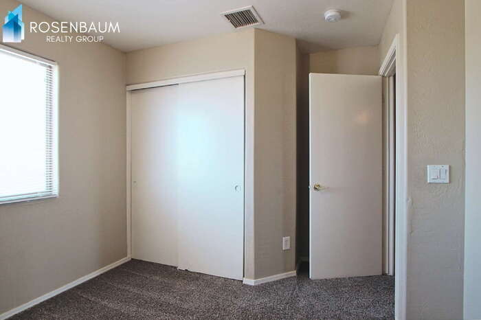 Building Photo - 15547 S Moon Valley Rd