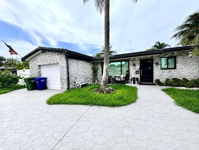 Building Photo - 8641 NW 19th St
