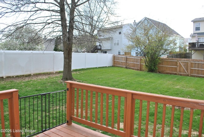 Building Photo - 4118 Hickoryview Dr