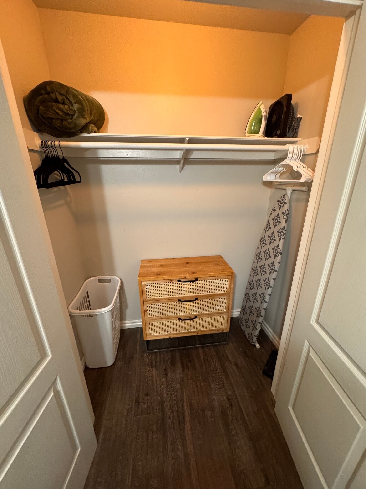 Building Photo - 1207 W Gore Blvd