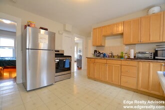 Building Photo - 40 Union St