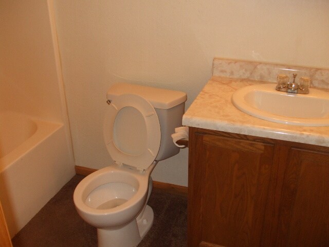 Bathroom - 5 N Montague Ave