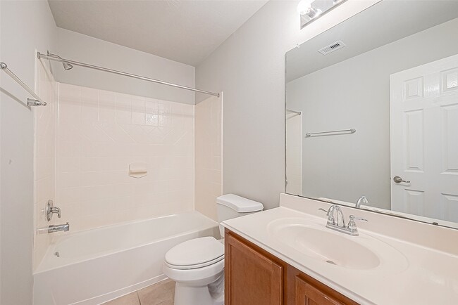 Building Photo - 2748 Maybrook Hollow Ln