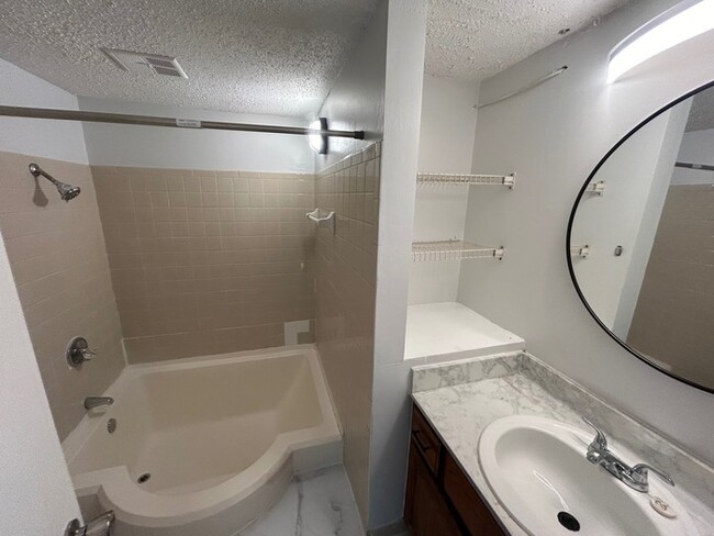 Building Photo - 3609 Juneau Rd