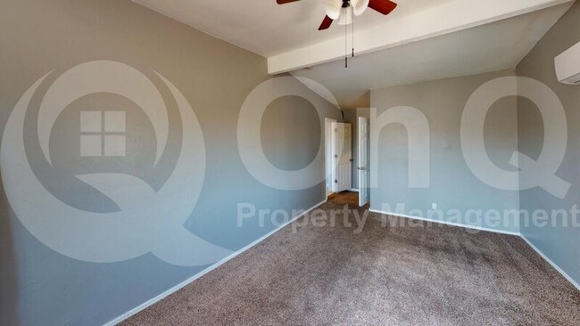 Building Photo - 1501 W Ontario St